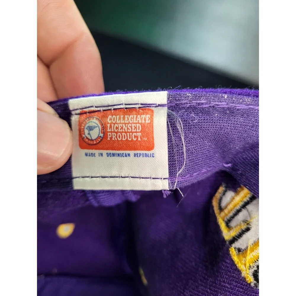 VTG LSU Tigers‎ Hat Cap Football All OVER PRINT RARE PURPLE 7 3/8 FITTED